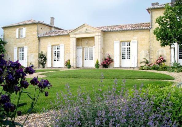 Bed and Breakfast Chateau Belles Graves à Pomérols Extérieur photo