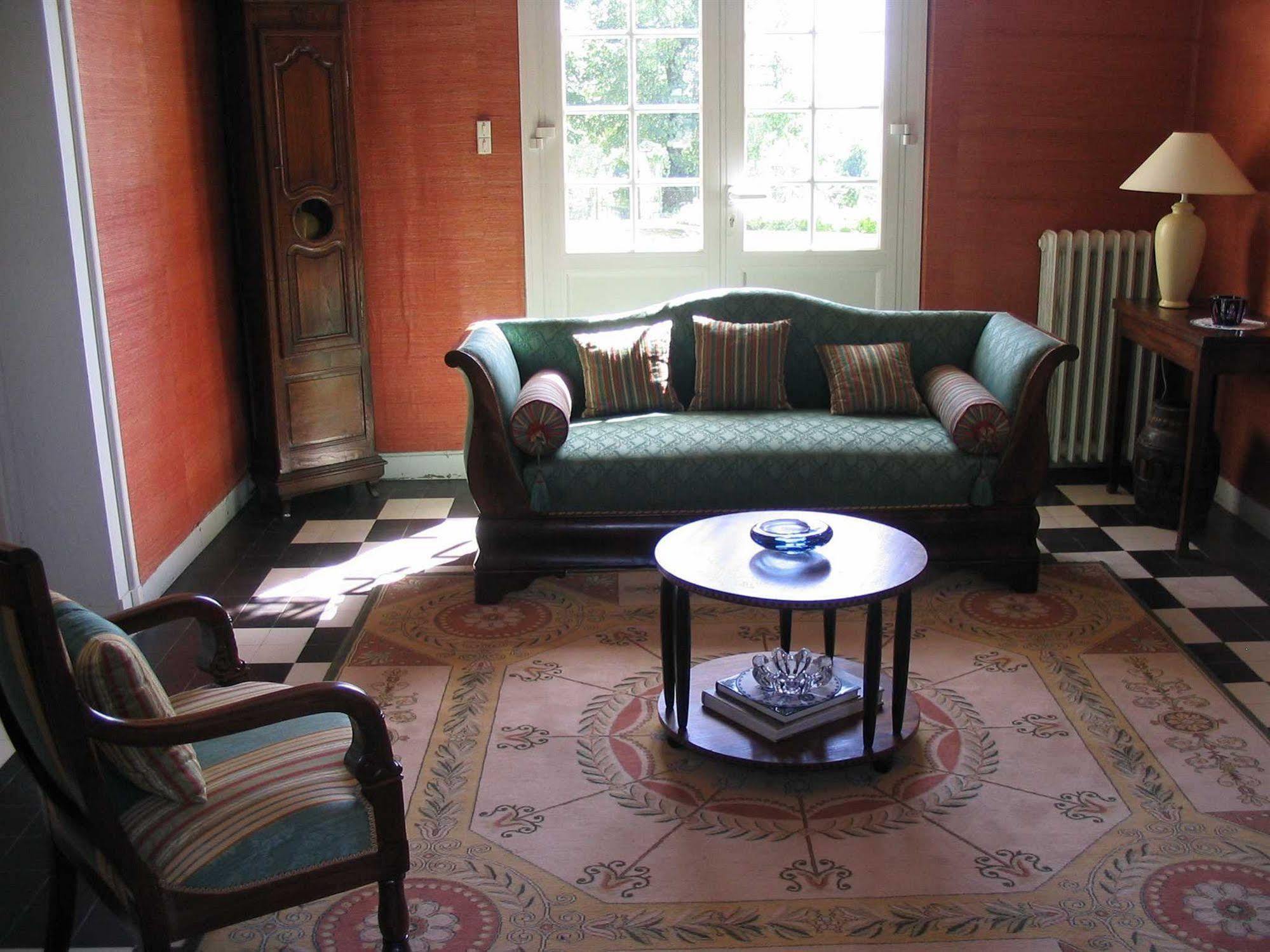 Bed and Breakfast Chateau Belles Graves à Pomérols Extérieur photo